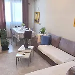 Apartment Bora Albania Me Vetsherbim 24 Prane Liqenit Tirana