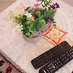 Bora Albania Me Vetsherbim 24 Prane Liqenit Apartment *