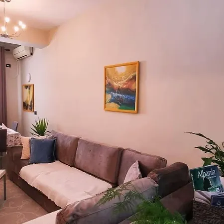 Apartment Bora Albania Me Vetsherbim 24 Prane Liqenit