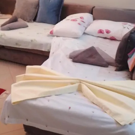 Apartment Bora Albania Me Vetsherbim 24 Prane Liqenit