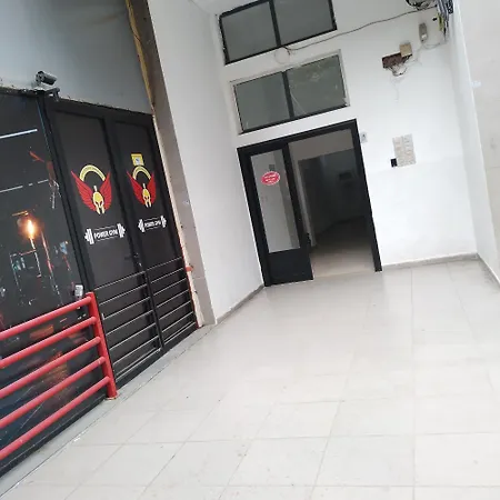 Apartment Bora Albania Me Vetsherbim 24 Prane Liqenit