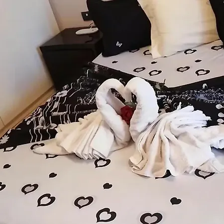 Bora Albania Me Vetsherbim 24 Prane Liqenit