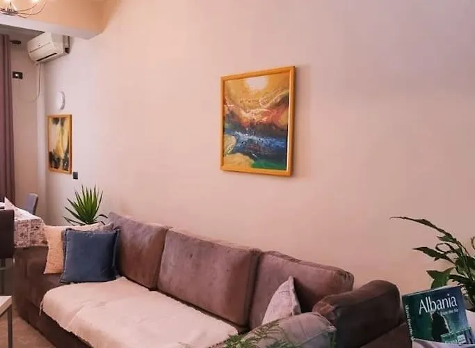 アパート Bora Albania Me Vetsherbim 24 Prane Liqenit