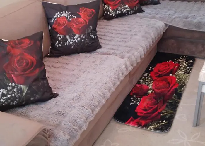 Bora Albania Me Vetsherbim 24 Prane Liqenit アパート *