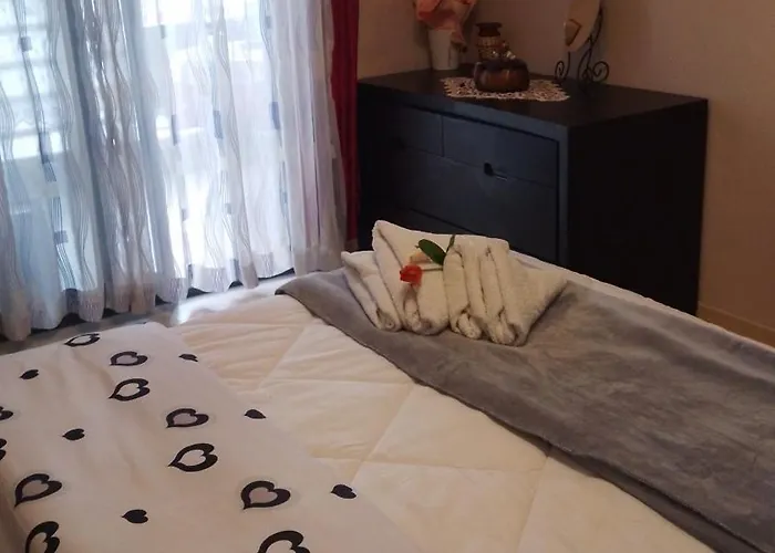 アパート Bora Albania Me Vetsherbim 24 Prane Liqenit *